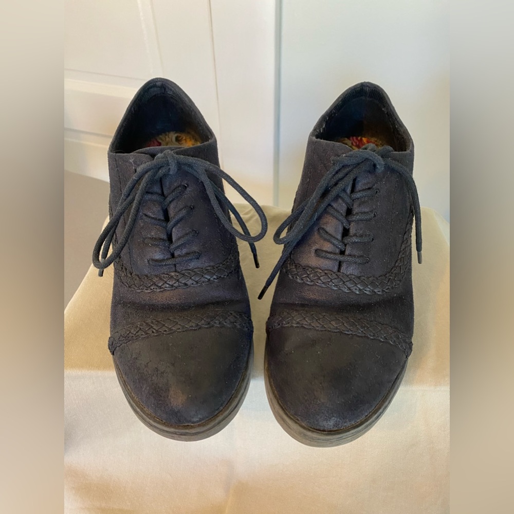 Rocket Dog Black Granny Shoes Size 8.5 Med. Lots of life left!